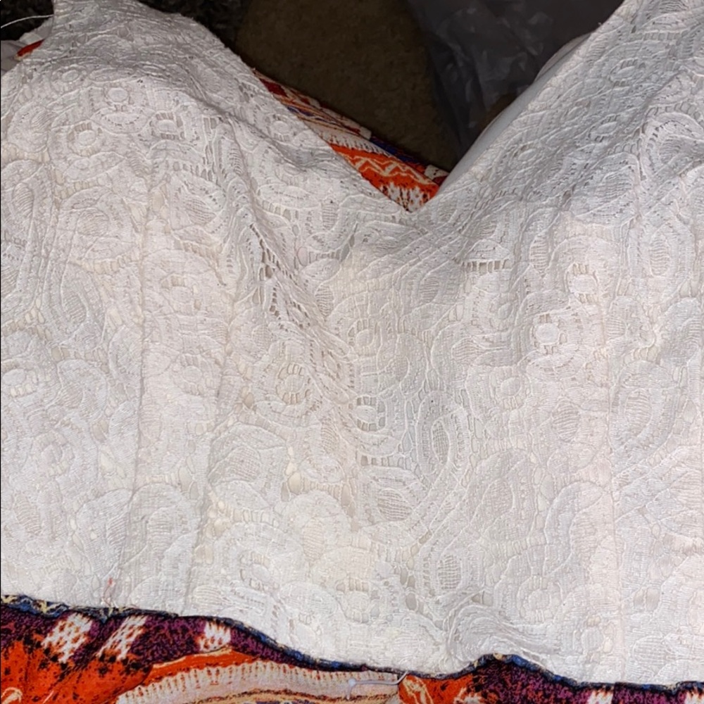 Lace Romper - Picture 3 of 5